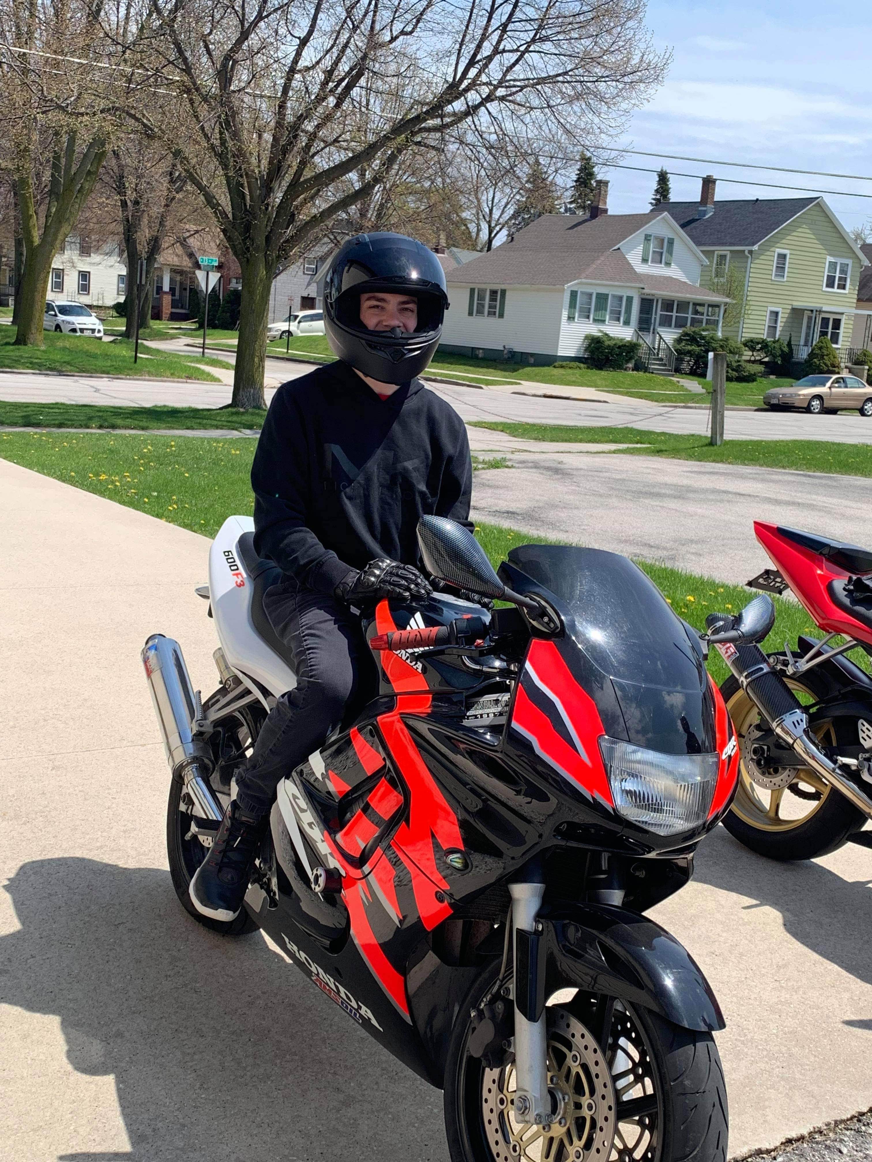 Levi - System Administrator & Full-Stack Developer